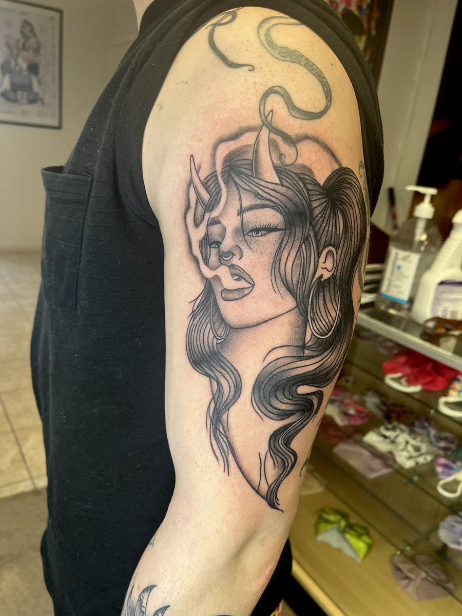 ToriNicole69's tweet photo. Todays session with my brother😊

 Didn’t get to finish https://t.co/DoMWivLkOS