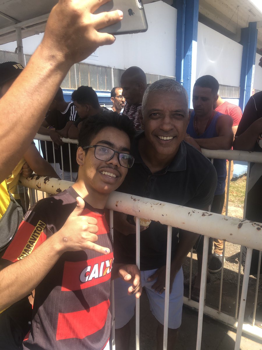 ryanhcosta's tweet photo. Ex jogadores! #Futebol https://t.co/JLN4slIHJi