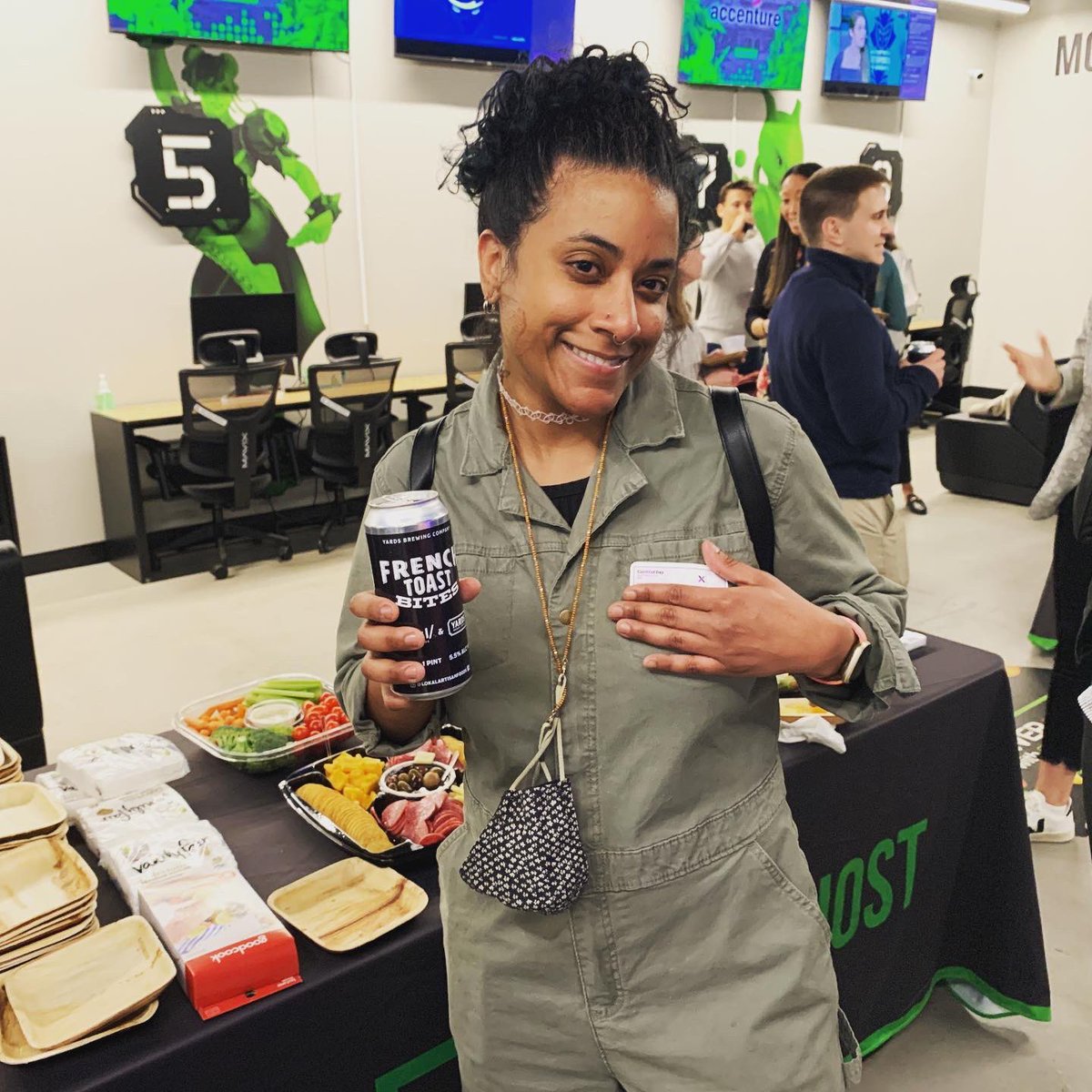 OnPoint24_7's tweet photo. When beer and wine are the vibe for the company team #ConNEctDay you hit up Charisse McGill, Lokal Artisan Foods, LLC #womanownedbusiness #buyblack #SupportBlackBusinesses #SoPhilly https://t.co/lWibmzUA9k