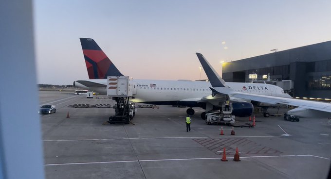 Watch Sav's leaked NSFW photo on TwXstars