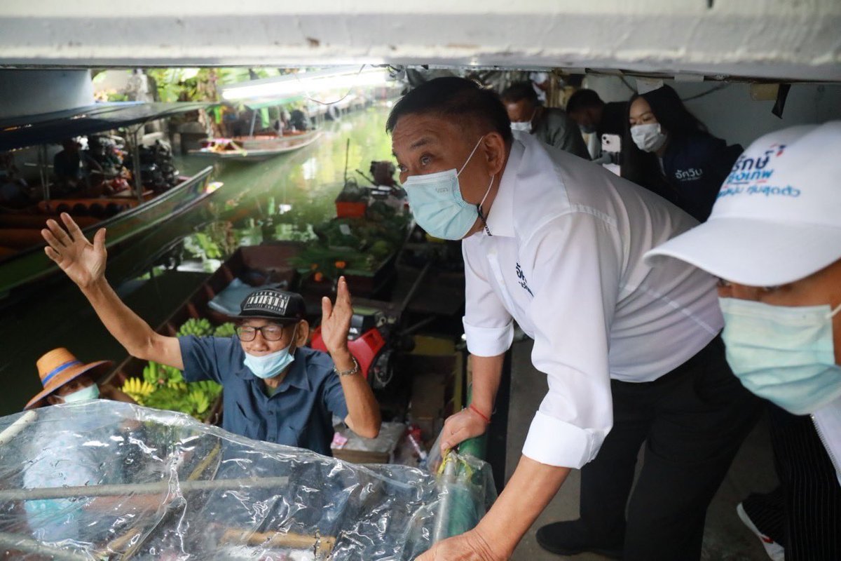 aswinbkk's tweet photo. ฝนตกพรำๆ ที่ตลาดน้ำคลองลัดมะยม เขตตลิ่งชัน #กรุงเทพฯต้องไปต่อ #อัศวินขวัญเมือง https://t.co/T62mIKljkY