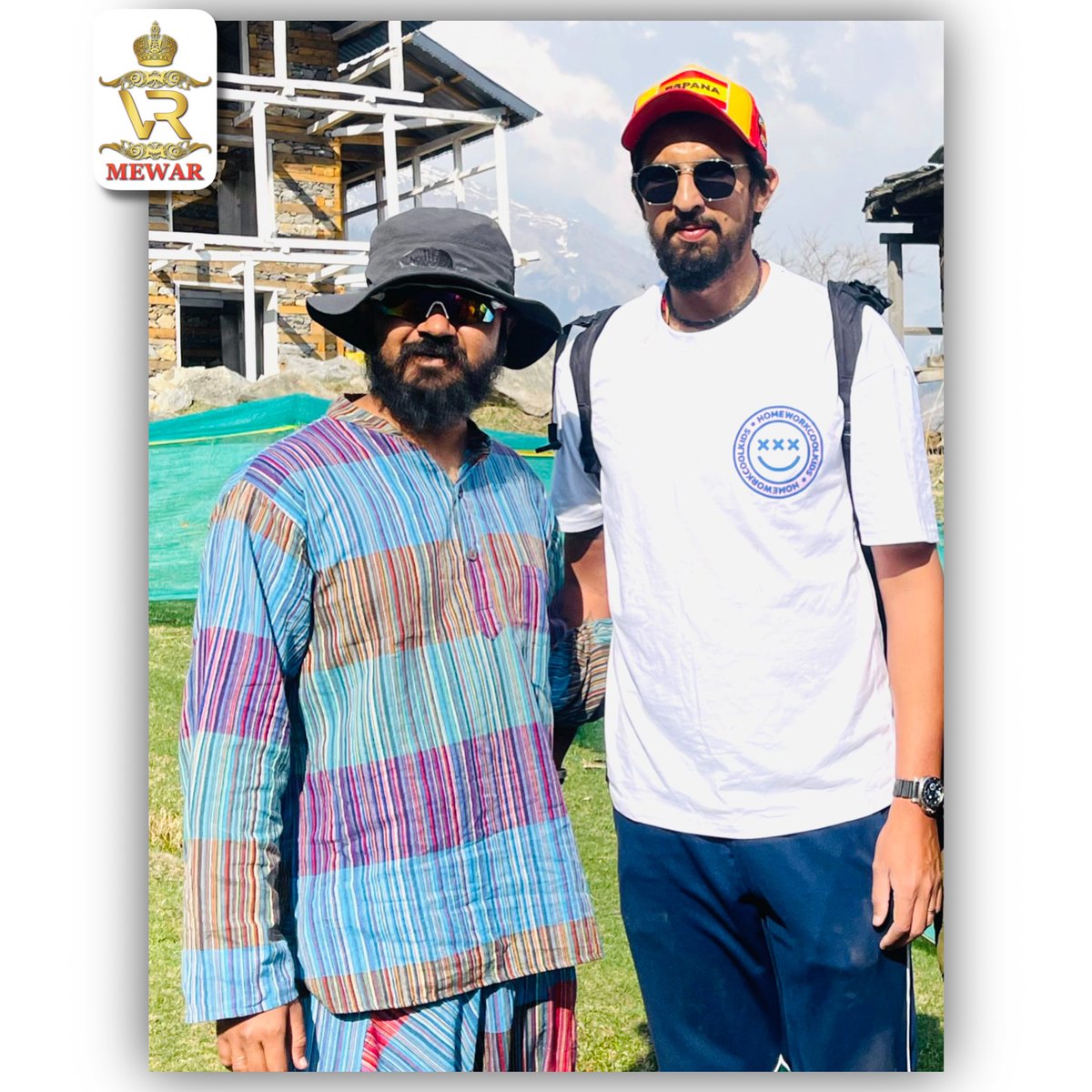 Virendramewar's tweet photo. At Magic valley malana with the fastest Indian bowler @ImIshant  

#magicvalley #malana #ishantsharma #thrillblazers #incredibleindia #himachal #travelwithvrm #VRM🦁 https://t.co/NmmYzRaE7P