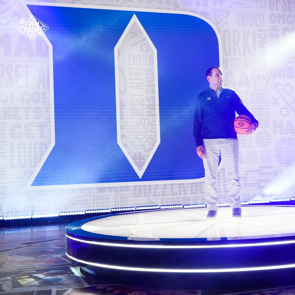 Dylan_Jacob19's tweet photo. I love you coach, thank you for making me a Duke fan๐#Dukefanforlife https://t.co/MHJJgUz8Ms