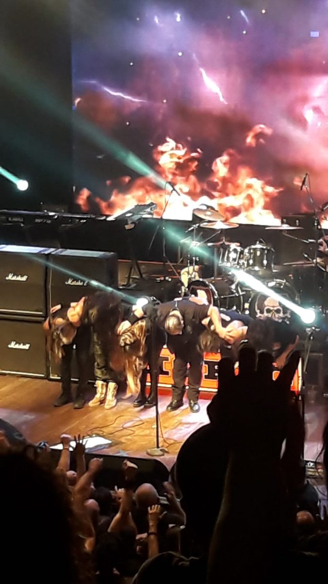 ALMASFUERTE's tweet photo. @HeavyArgentino @RedMetalNac 2 de Abril \m/ https://t.co/BkXN98iPb9