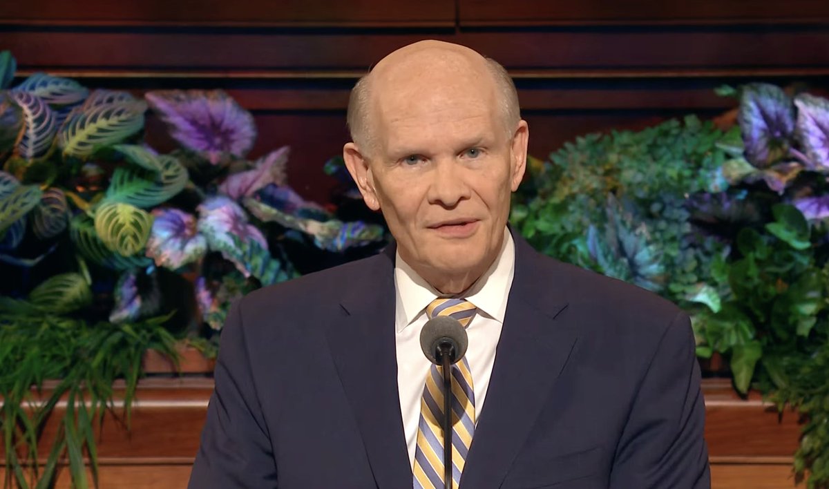 ldsconf's tweet photo. “Stumbling doesn't mean that the repentance was inadequate but may simply reflect human weakness. How comforting to know that the Lord sees weaknesses differently than He sees rebellion.” @DaleGRenlund | #GeneralConference https://t.co/bInviXP9ye
