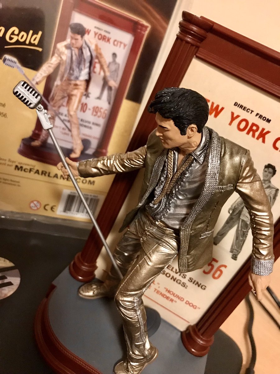 UltraRareCollec's tweet photo. Elvis Presley: A Year In Gold 

More collectibles on the website ⬇️⬇️
https://t.co/VGwQy1hwAA https://t.co/muWIHwVr1z