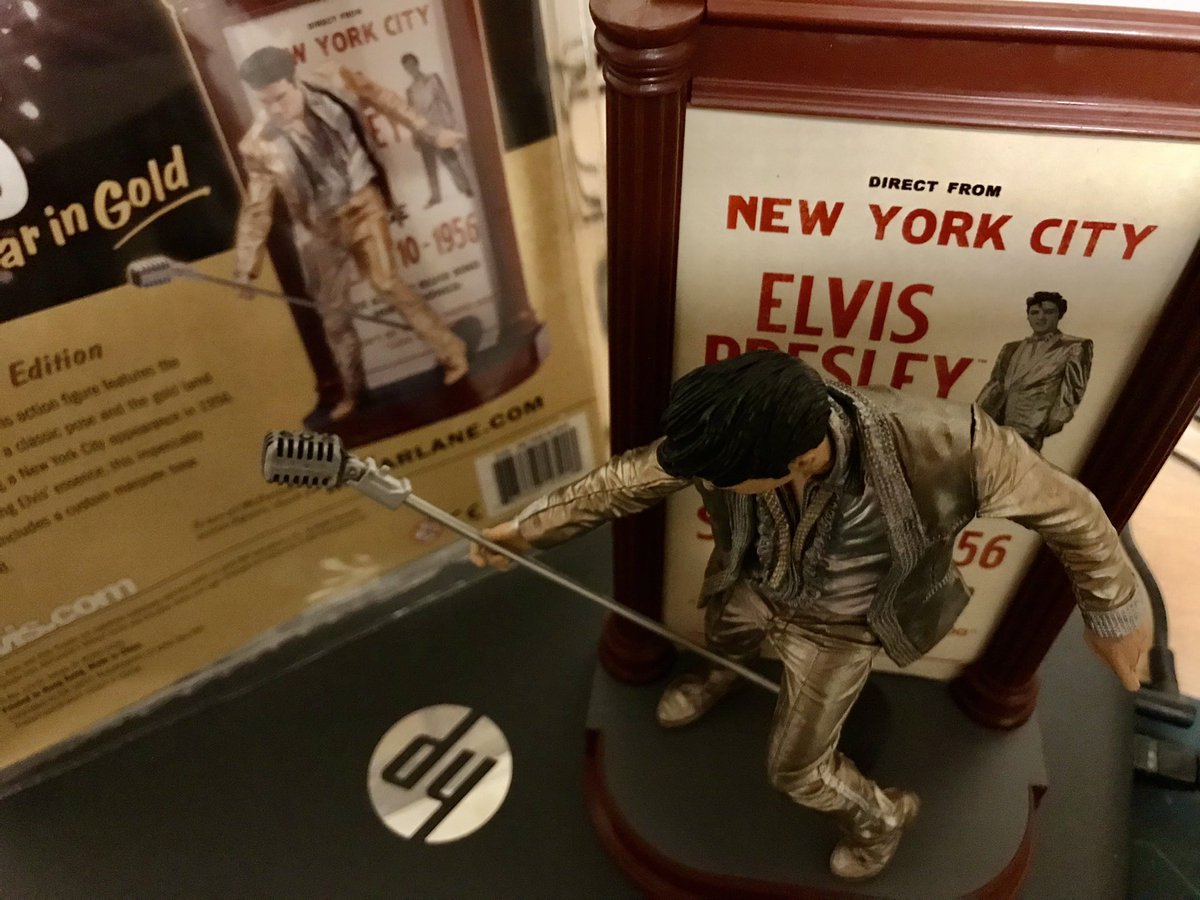 UltraRareCollec's tweet photo. Elvis Presley: A Year In Gold 

More collectibles on the website ⬇️⬇️
https://t.co/VGwQy1hwAA https://t.co/muWIHwVr1z