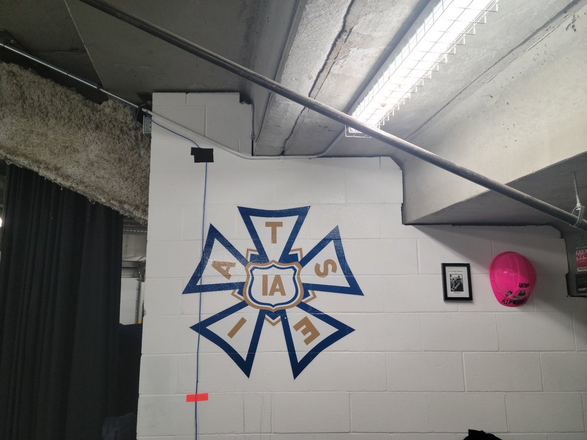 iatse168's tweet image. We at @iatse168 are honoured that one of our Members was able to join our @IATSECANADA Kin from the new @IATSE Local, #Local250 at @SOEC in their first concert back, in support of @SantanaCarlos.