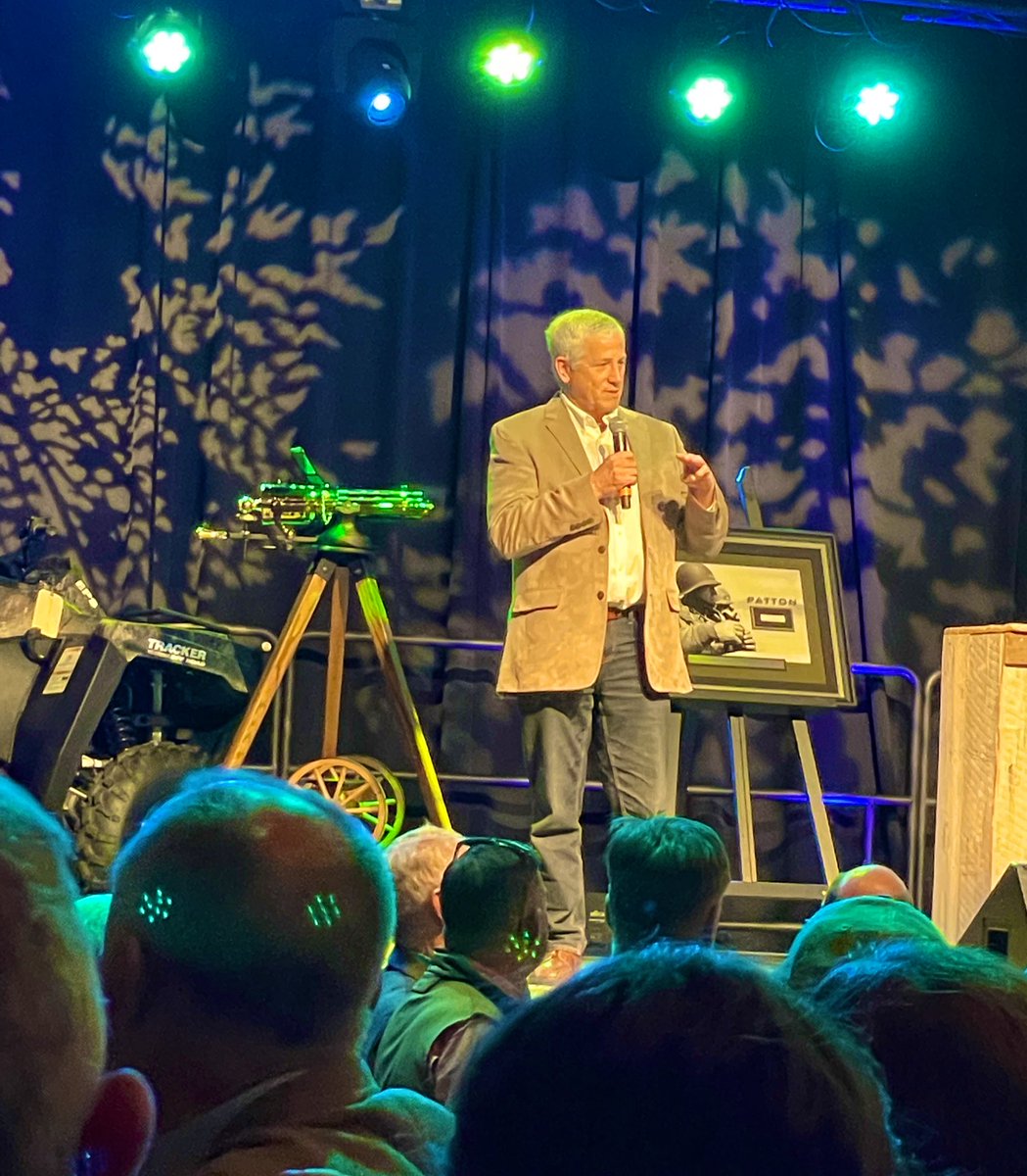 I’m excited to be apart of the Governor’s One Shot Turkey Hunt this year.  Tonight we are honoring veterans. Thanks to the <a href="/TWRF_OFFICIAL/">Tennessee Wildlife Resources Foundation</a> for hosting a wonderful event and partnering with <a href="/tnwildlife/">TWRA</a> in wildlife conservation.
#tnwidlife