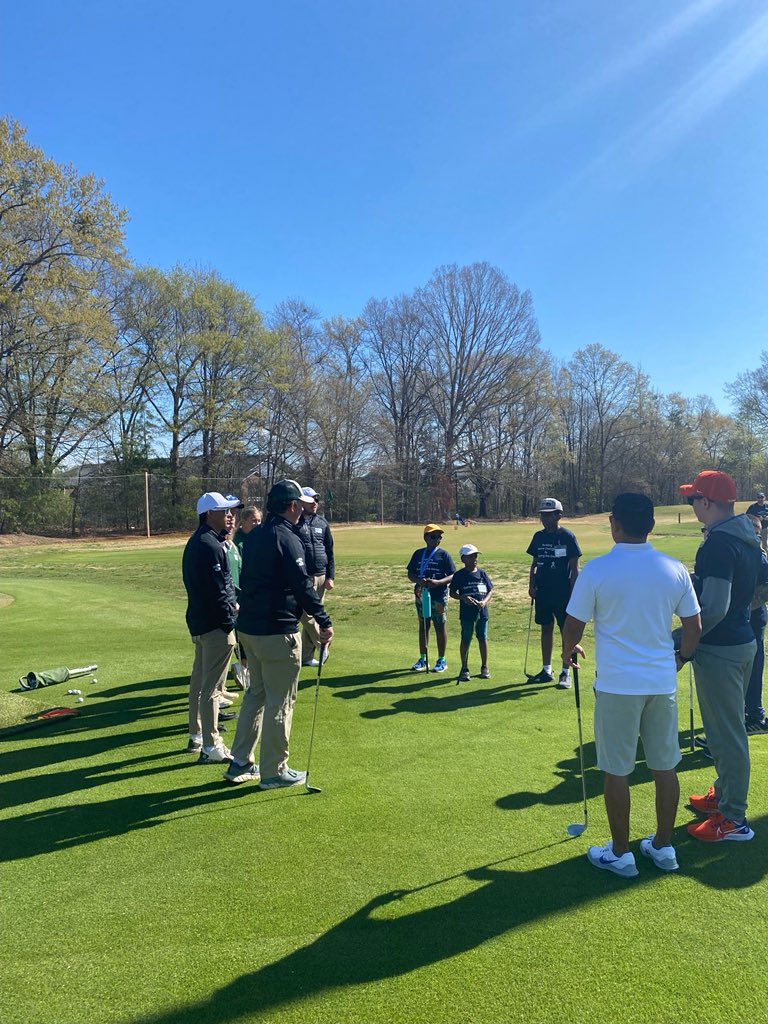 Tremendous opportunity for us today to work with the kids from @FirstTeeUpstate for #AutismAwarenessMonth! Can’t wait to do it again! More 📸⤵️ instagram.com/p/Cb211f-uoPQ/… @coachlawtongolf | #SpartanArmy