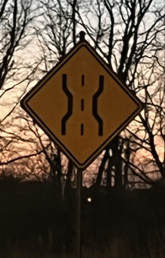 drthunder's tweet photo. WARNING: Road ahead is shapely and quite distracting https://t.co/0bfTZMVK5C