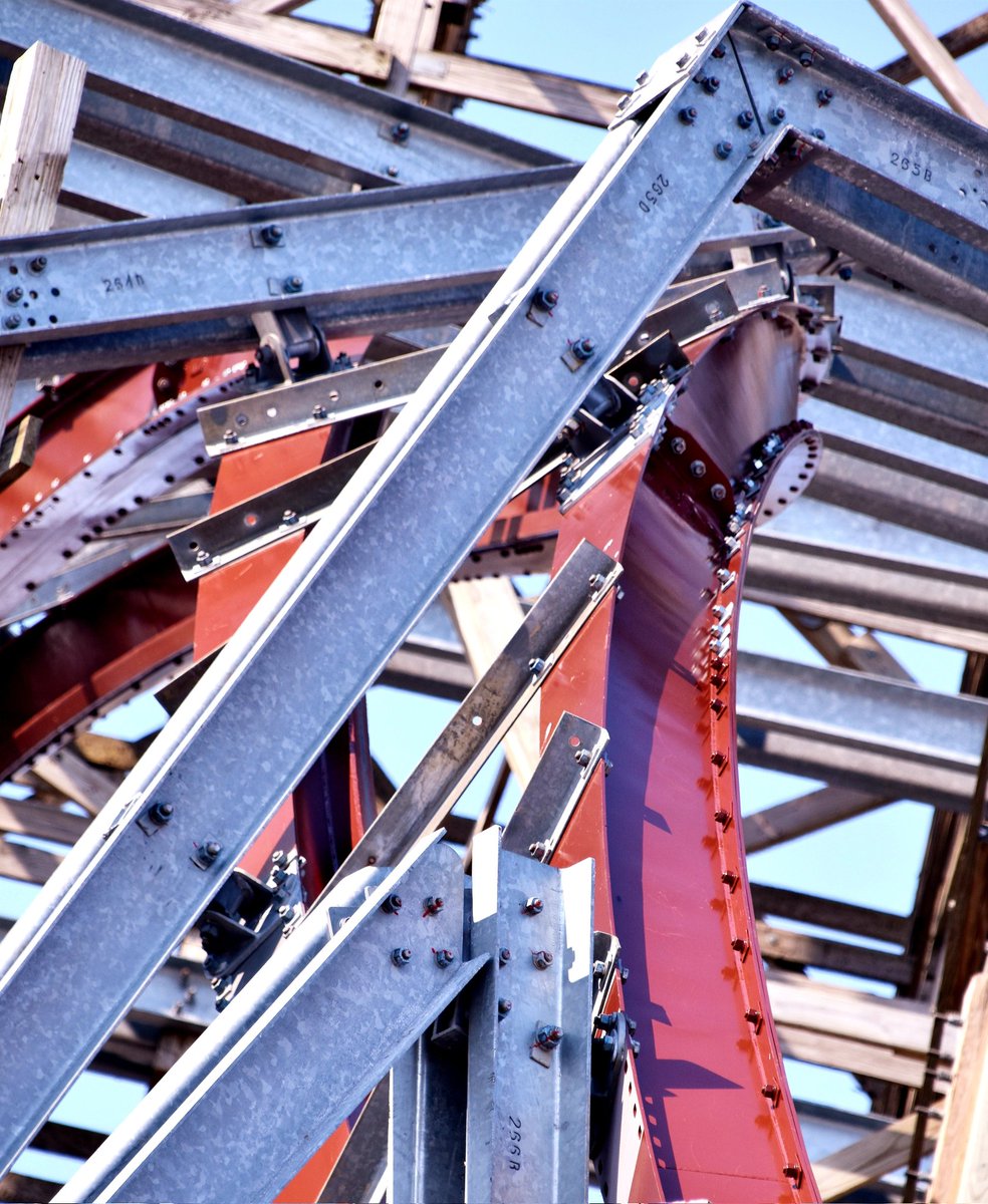 WWoman08's tweet photo. Steel Vengeance @cedarpoint #steelvengeance #hyperhybrid #trackshot #rmc #cedarpoint #rollercoaster https://t.co/Wy3v5AxqmQ