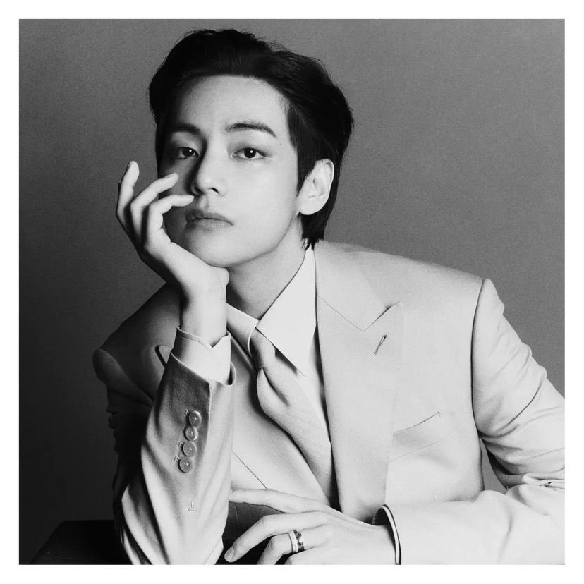 BTSARMY_VNZLA's tweet photo. IG 📷 | #V🐻

#Taehyung (@/thv) actualizó su cuenta de Instagram con fotos para el Time

🐻: @/time

© vminiecats

#BTS #BTSARMY #방탄소년단 @BTS_twt

Team BTS ARMY Venezuela
#StayHope✨ | #Judaru🦉 https://t.co/MwTb6MB9YF