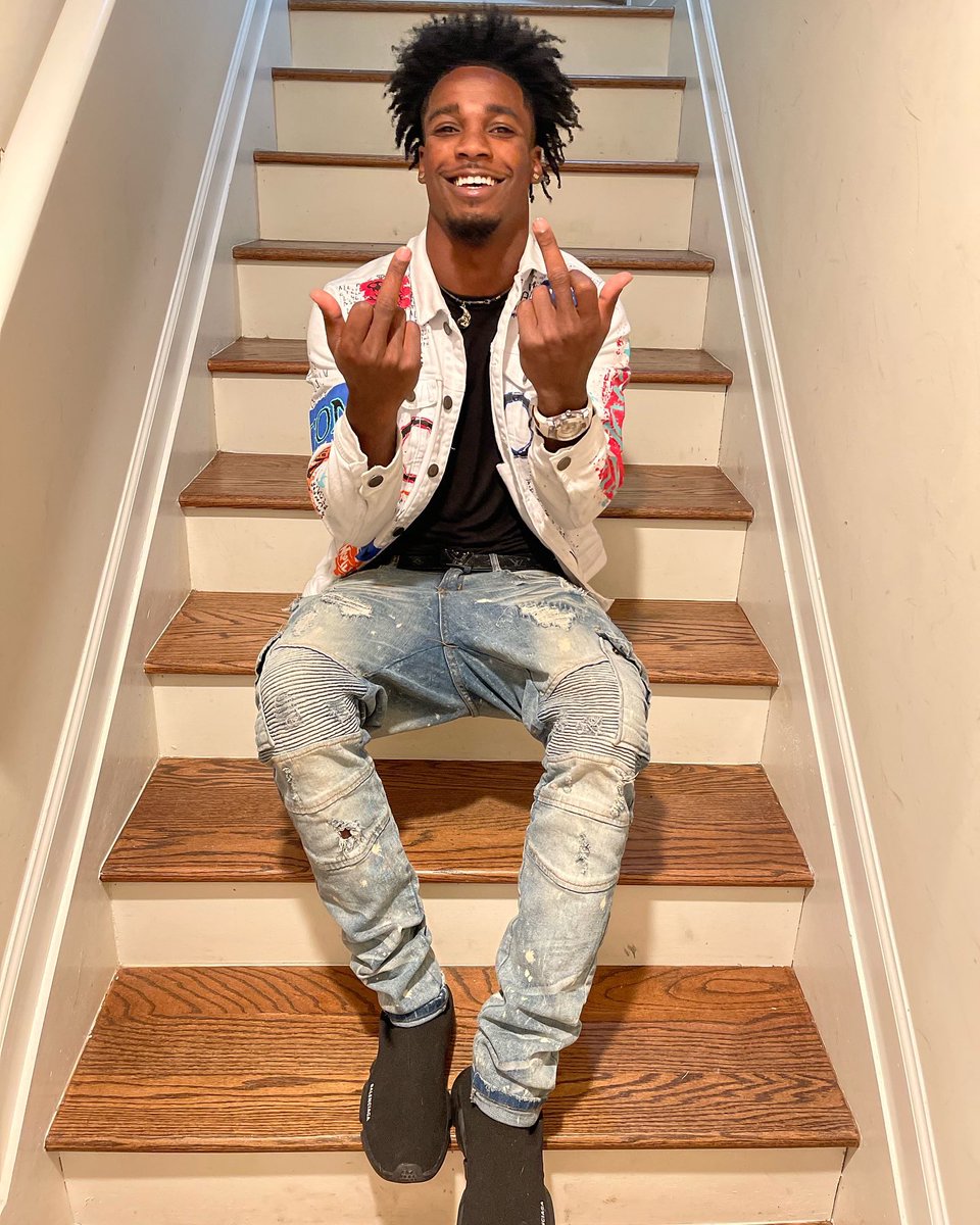 Dre (@iamdrewoodard) on Twitter photo 