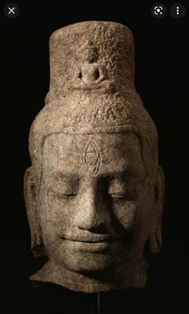 ANAND69088019's tweet photo. @nagvanshi007 @Blu3_Heaven Third eye concept comes from #buddhism which has been copied by #brahmanis. These innumerable idols with third eye proves that brahmans have written all #purans around these icons. https://t.co/6Ow29Ibndg