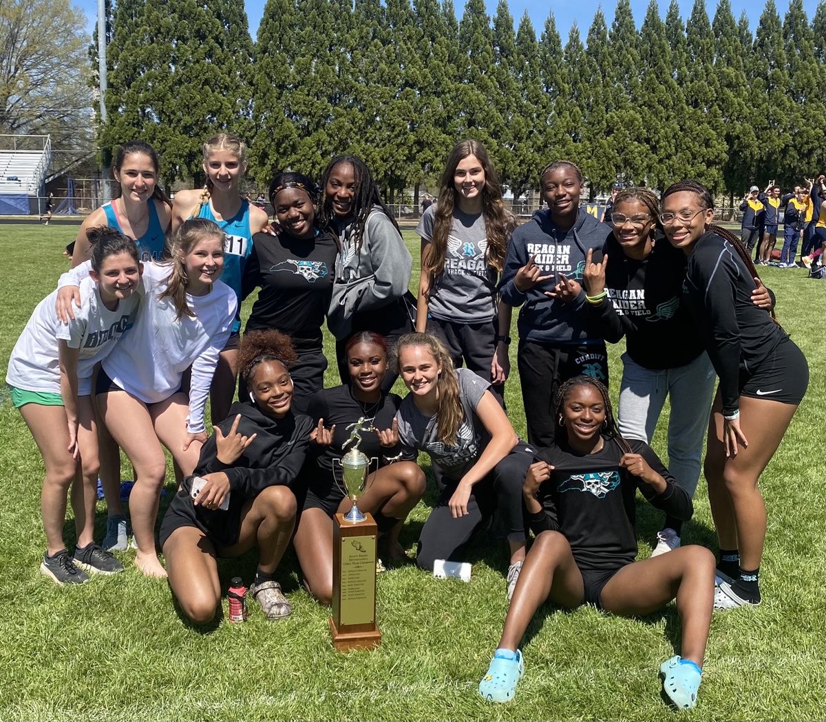 CoachRBurton's tweet photo. Congratulations to the Girls Track team for winning the Scott Brent invitational County Championship! It was a great all around team effort from the distance, throwers, sprinters, jumpers, hurdlers! ⁦@TF_Reagan⁩ ⁦@ReaganDistance⁩ ⁦@RRHSAthletics⁩ https://t.co/Xxdah2AVNj