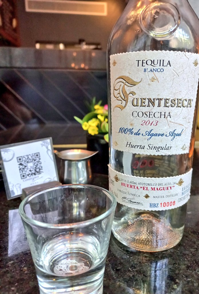 rubencronicas's tweet photo. Bonita manera de pasar el sábado, disfrutando de esta delicia tequilera #Fuenteseca 2013 @atotonilco @CRTequila 
@cronicasabormx @cronicasestilo @TheWildOscar https://t.co/B5guTxRj2t