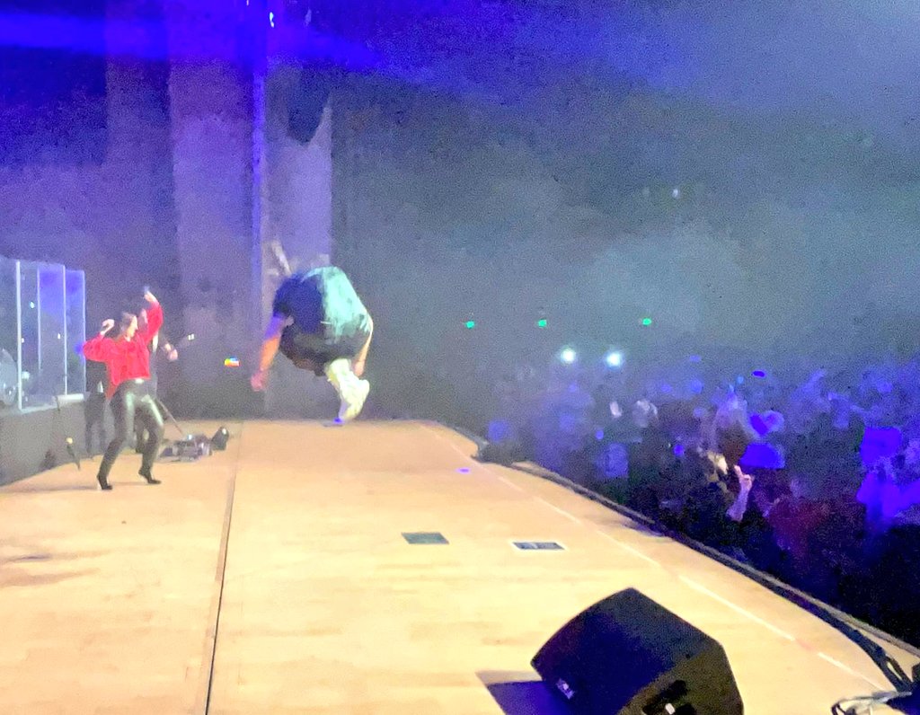 DioniMartin's tweet photo. Gracias Granada ❤️ Por tu compás, arte y cariño ❤️ Granada 💘 Camela #CamelaGira2022 https://t.co/5NFVjBG7cX