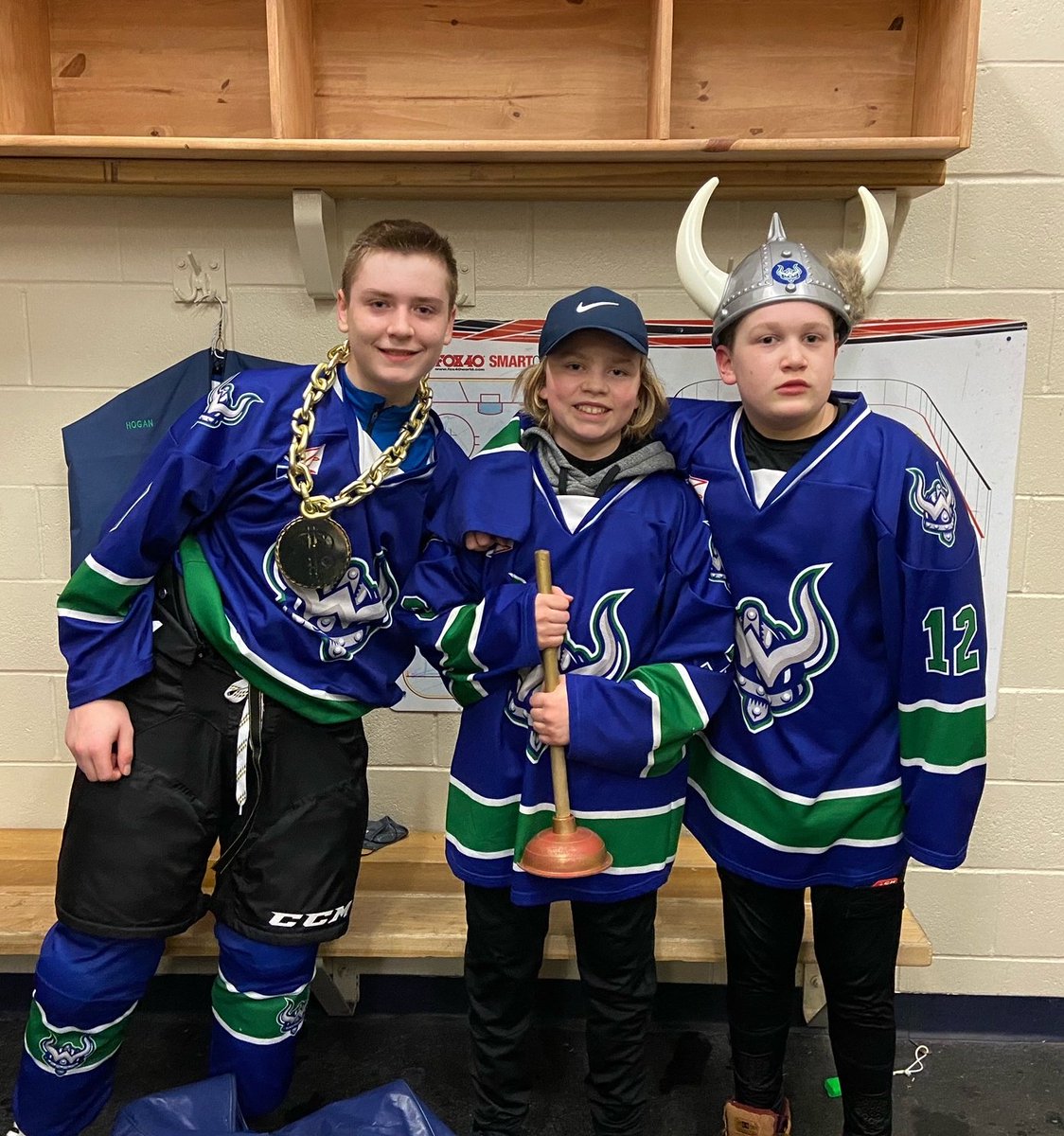 Tonight's game vs U15 <a href="/SSminorhockey/">Southern Shore Breakers (Minor)</a> ended with a tie at 1's! Congratulations to Warrior of the Game Brayden Hodder, Earning the Golden Plunger was Riley Hogan and Matthew Oliver was 'Money'! @PmhaWarriors #GoWarriors