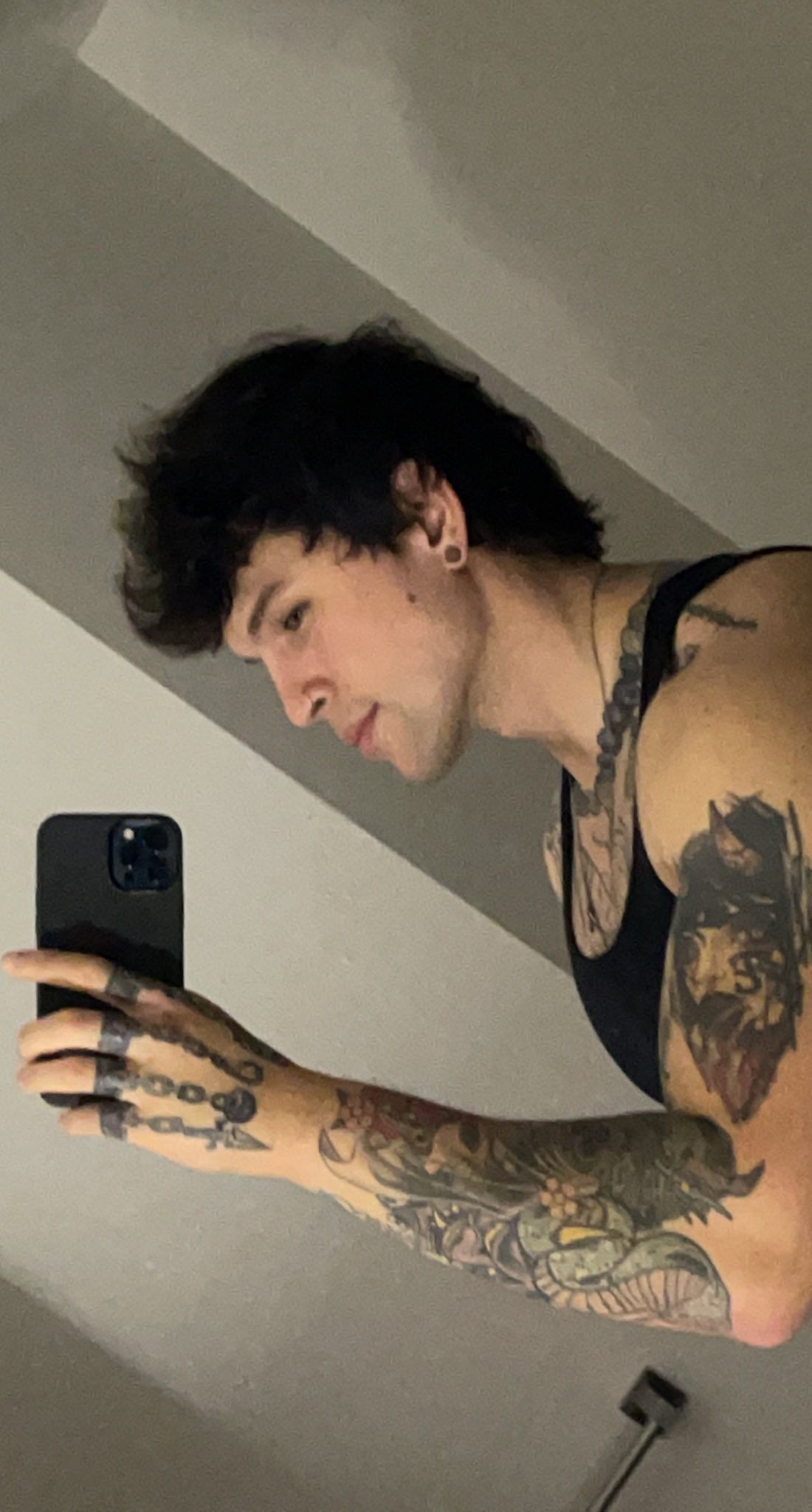 TW Pornstars Trevor_wagner. Twitter. Chain. 2 12 AM 3 Apr 2022