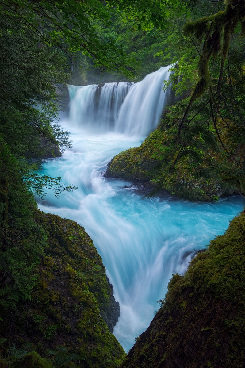 MerzNathaniel's tweet photo. It's always fun digging through old photos and reminiscing old trips. Here's an oldie from 6 years ago. I am not one to shoot a lot of waterfalls, but I couldn't resist at least checking this beauty out while passing the area. https://t.co/3OB1Vy7nPQ