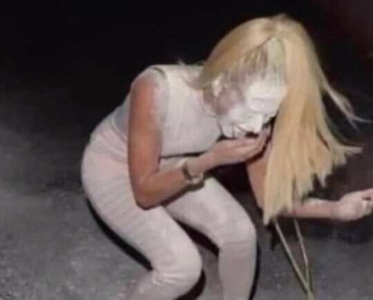 The way these girlies can't hard diss <a href="/NICKIMINAJ/">Nicki Minaj</a> cuz they know it gonna be the end of their career ( <a href="/RemyMa/">remyma</a>, <a href="/LilKim/">Lil' Kim</a> and more) while Nicki freely dissing them here &amp; there🎉 that's what it getssssssss me🐣