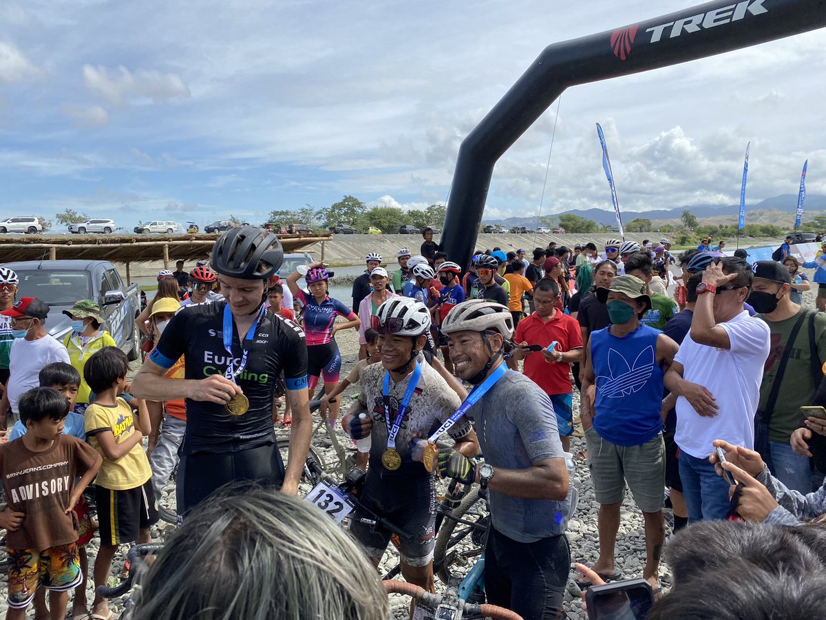 PhilstarNews's tweet photo. @mluisamorales_ The first finishers of the race show off their medals.
First three to finish:
Rick Nobel (Netherlands)
Riemon Lapaza (Philippines)
Mervin Santiago (Philippines)
| via @mluisamorales_ #UGWS #UGWSPH https://t.co/x71n2iocRy