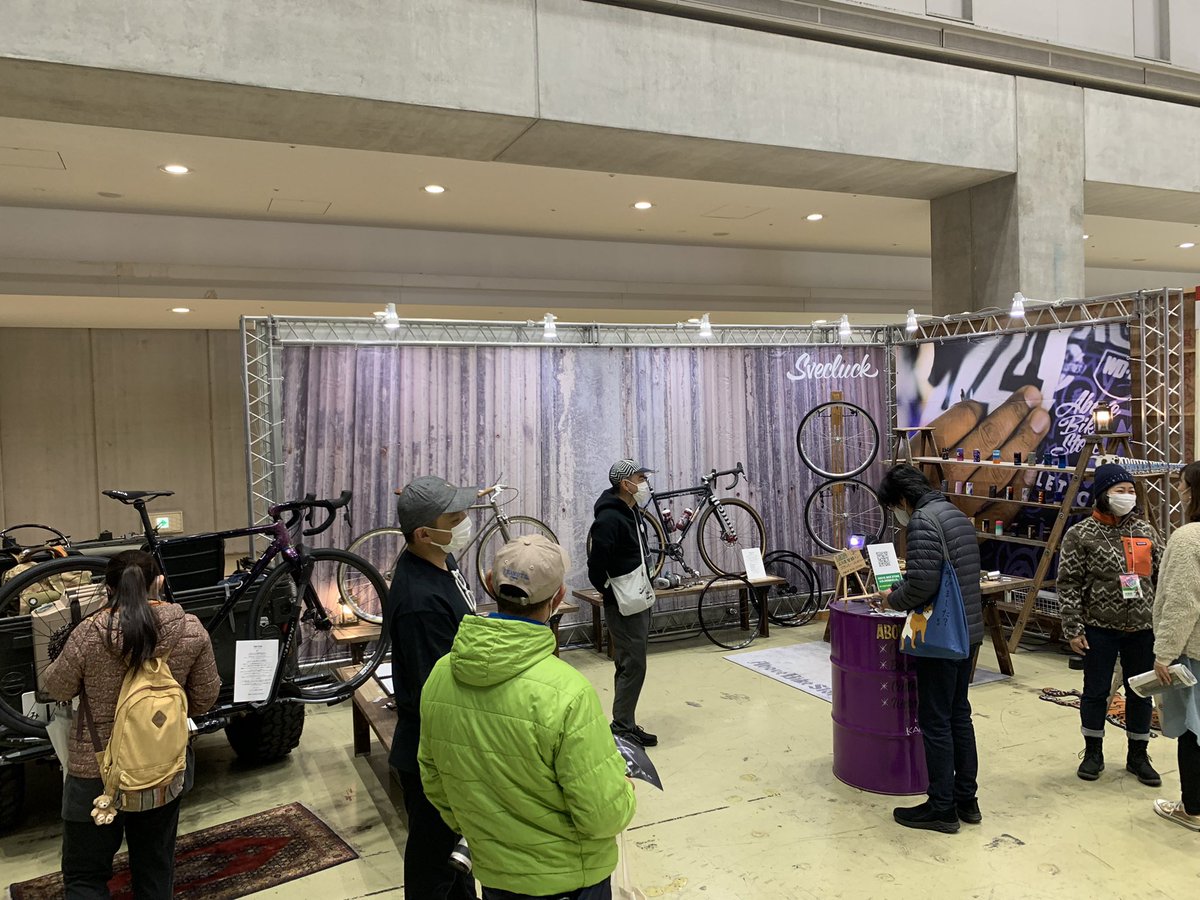 STARFUCKERS1's tweet photo. サイクルモード2日目です!!🙌🎉
#サイクルモード #サイクルモード2022 #abovebikestore https://t.co/kKwyJs4TRl