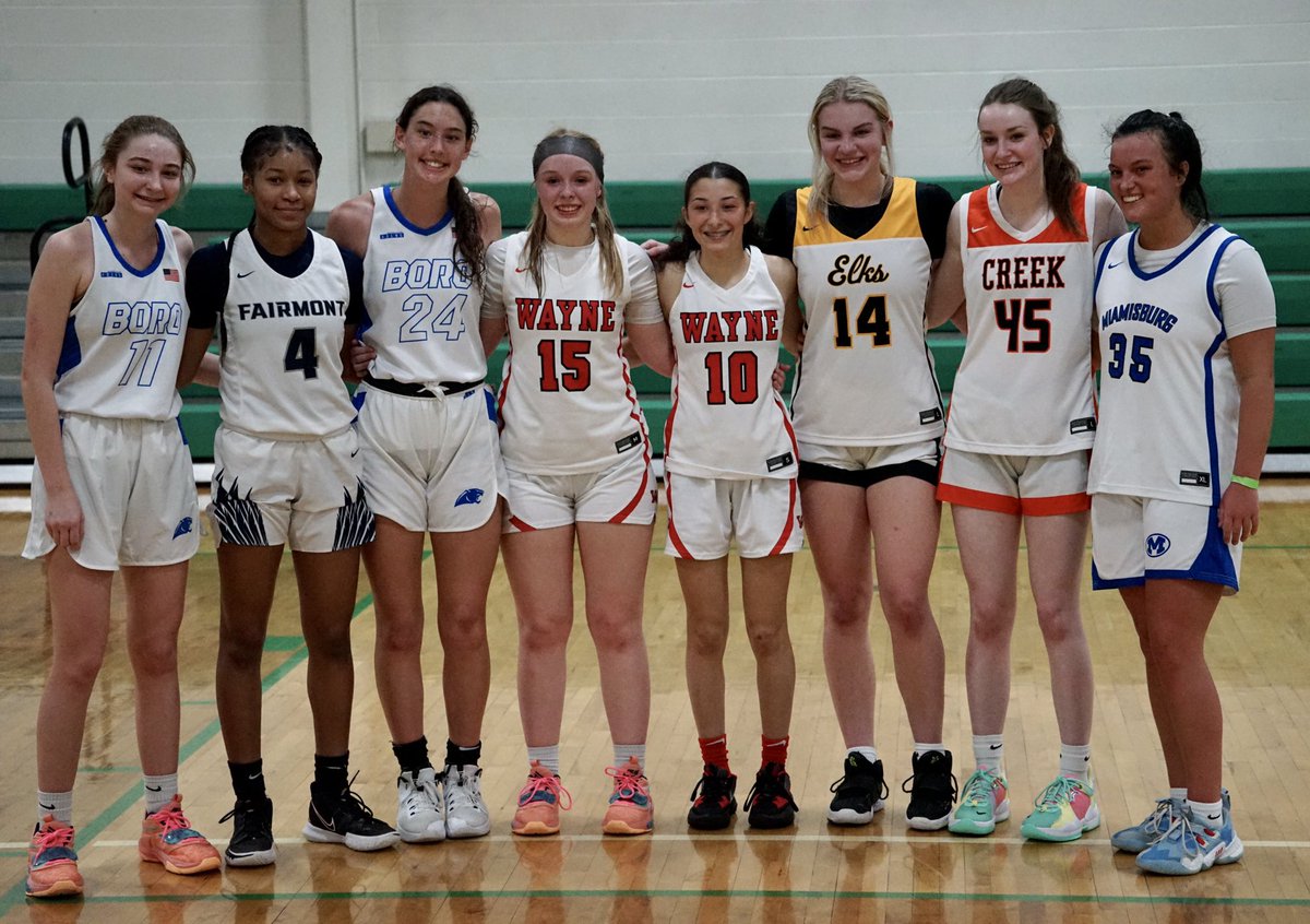 Lindsay Meek tweet media