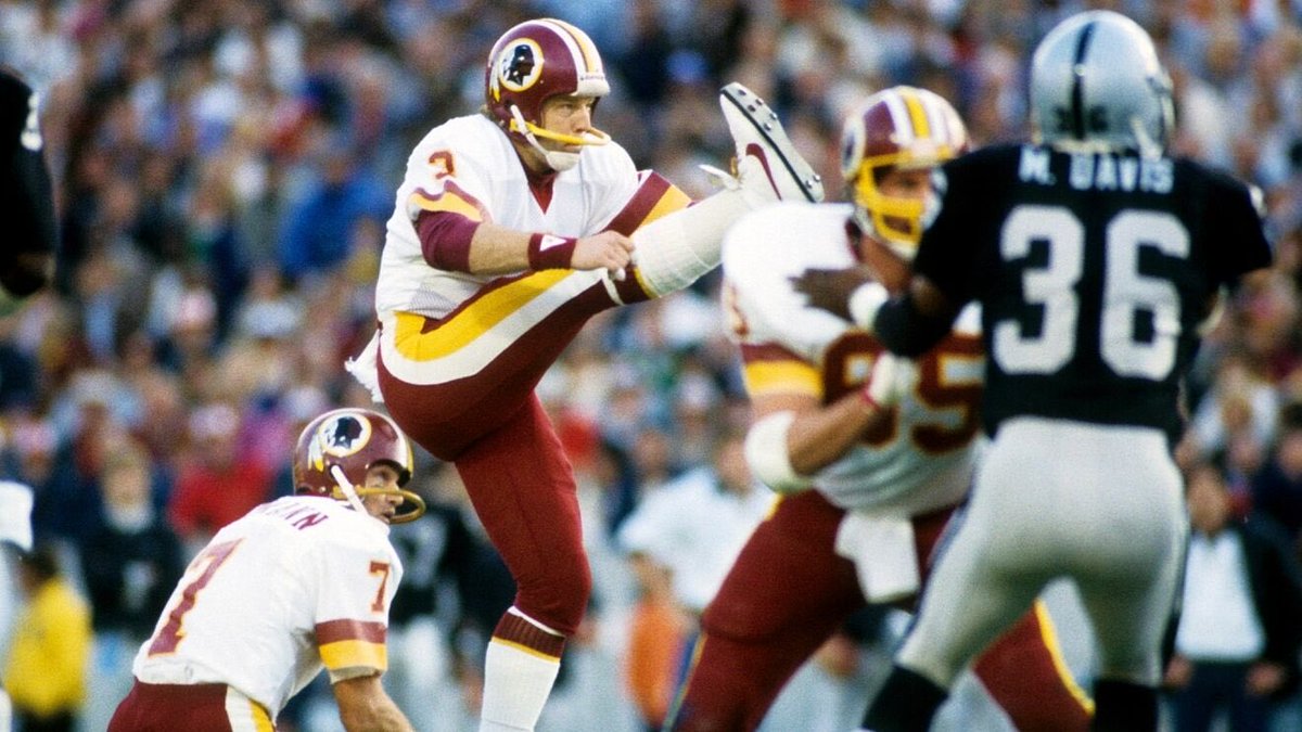 Commanders_DC's tweet photo. Tweeting at the
@Commanders
 everyday until they follow me...

Day 681

The Washington Commanders Ring of Fame, celebrating our franchises rich history, stand-out players &amp; coaches!

Mark Moseley, K, ’74-86

#WashingtonCommanders #HTTC #Commanders #HAIL #NFL #TakeCommand #Day681 https://t.co/wRm1irVOds