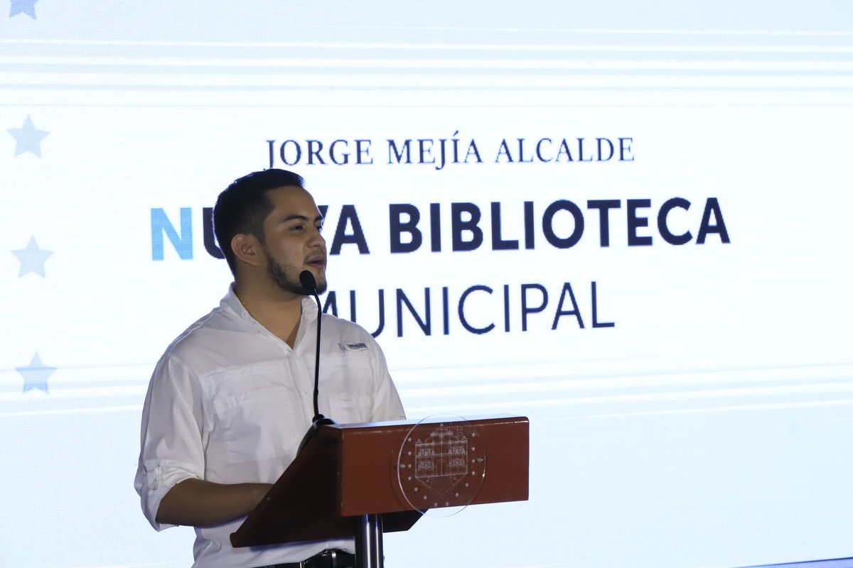 AlexiaRivasG1's tweet photo. iQue bonita Biblioteca tiene ahora Panchimalco!

Un espacio para que niños y jóvenes tengan oportunidades para aprender y desarrollarse.

@JorgeMejiaF, sos uno de los Alcaldes más jóvenes del país y te admiro por tu visión en construir un mejor municipio. https://t.co/9IzLwPeIKj