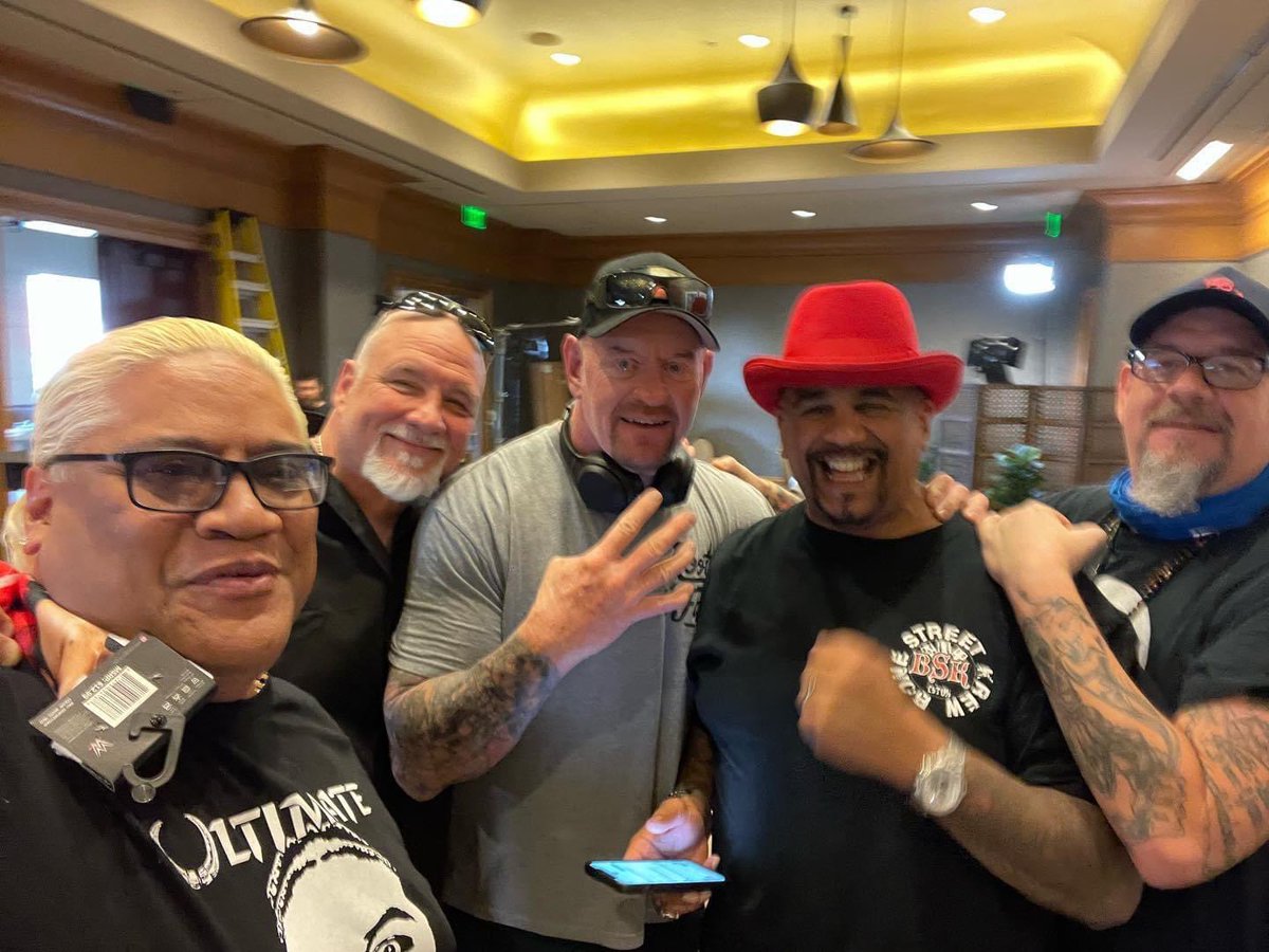patsox2's tweet photo. @NateKyng I since WCW ….
Long live the #DEADMAN 
#RestInPeace #WWEHOF 
#ThankYouTaker 
#Undertaker 
#WrestleMania38 #WWE https://t.co/N4i257BaiF