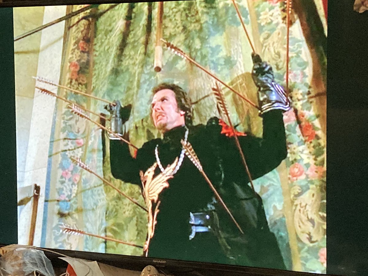 tforthomas's tweet photo. Proto-#MenInTights #WhenThingsWereRotten is definitely peppered with great moments.
Are you friend or foe?
What about the horse? https://t.co/eKwsmMOsTw