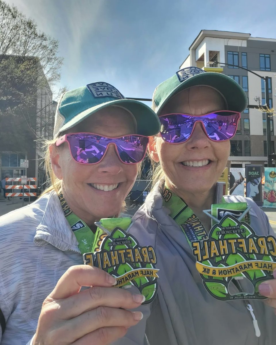 LisaMcCall's tweet photo. Good day today! 🏃🏼‍♀️ 🏃🏼‍♀️ #halfcraftmarathon #winstonsalem #running https://t.co/UOFKhZqHi4