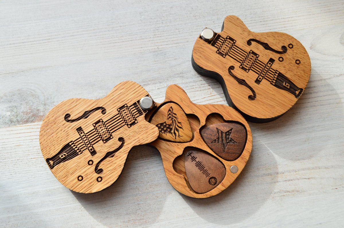 LesaKalina's tweet photo. Gibson electric guitar for three picks
For personalization gift!
#etsygifts #guitargifts #giftfordad #Guitarpick #Fathersdaygift #Gibsonguitar #musicgift #personalizedgift #personalizedpick
https://t.co/6pku2lUJyx https://t.co/hbpNR1wjSp