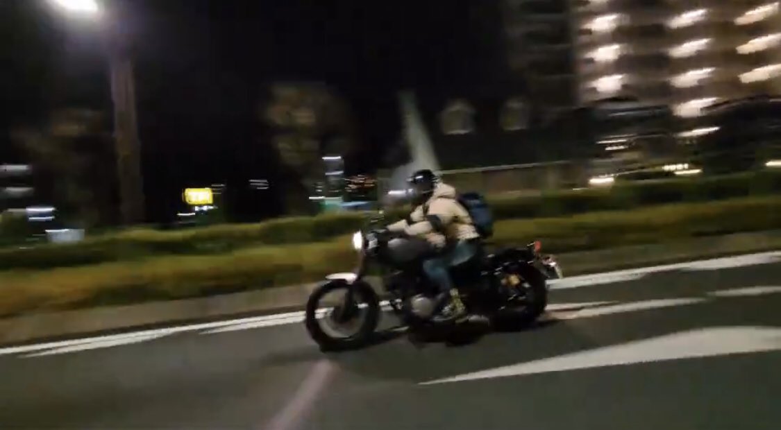 ShodaiH2424baik's tweet photo. #バイク乗りとして軽く自己紹介
#バイク好きと繋がりたい
名前:しょう
性別:🙇♂️
年齢:22
住み:神奈川
愛車:#BOLTCspec #YAMAHA
好き:🍜🍣🍖🏍🚗📷🎥など
職業:社会人
一言 : 社会人になっちった。
YouTube見てください↓
#ShouBLOG
https://t.co/qFgBo80G5A… @YouTube https://t.co/N7j7sdzV45