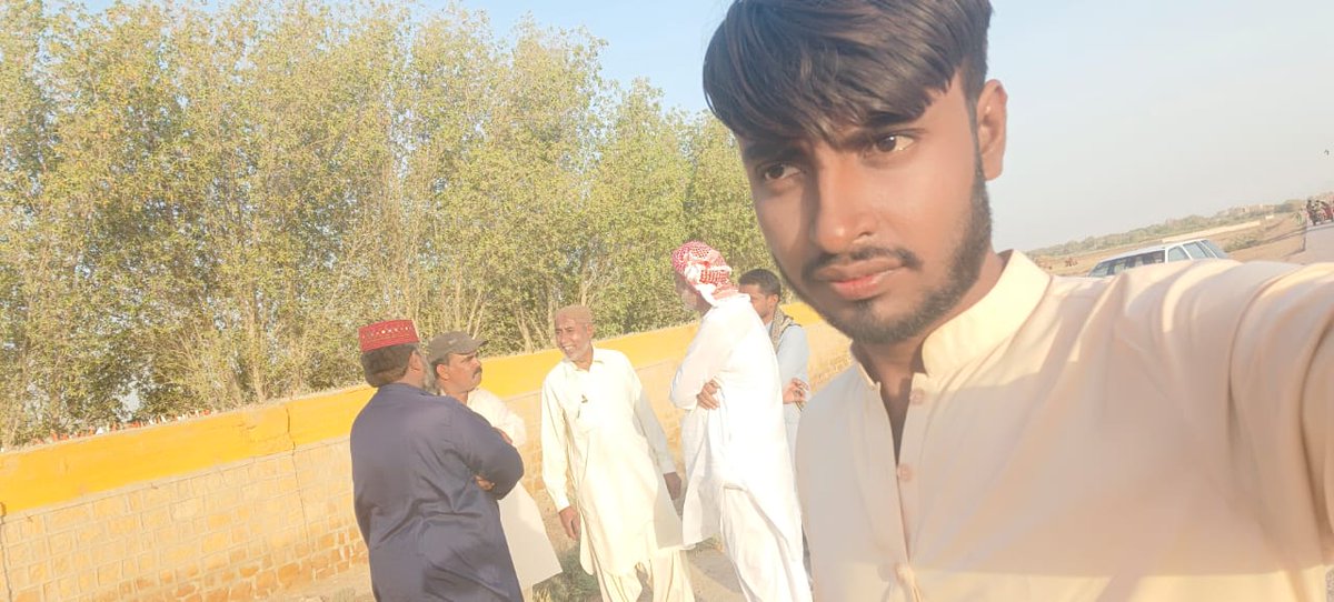 NoonariShafqat's tweet photo. اسانجي ڳوٺ گيلو نوناري ڳوٺ شام سنگھ بنگلويوسي ھٽڙي 
سردار @jamkhanshoro Sb وزير آبپاشي #PS_62 حيدرآباد
سردار @bilalshoro376  sb
سردار @KashifShoroPPP sbجن جا نھايت شڪر گذار آهيون گھڻي تڪليف ھئي لنڪ چينل کان ڳوٺ گيلو نوناري تائين اٺ انچن جي واٽر سپلاء جي لائن جو ڪم جاري https://t.co/3r6Wk15uVn