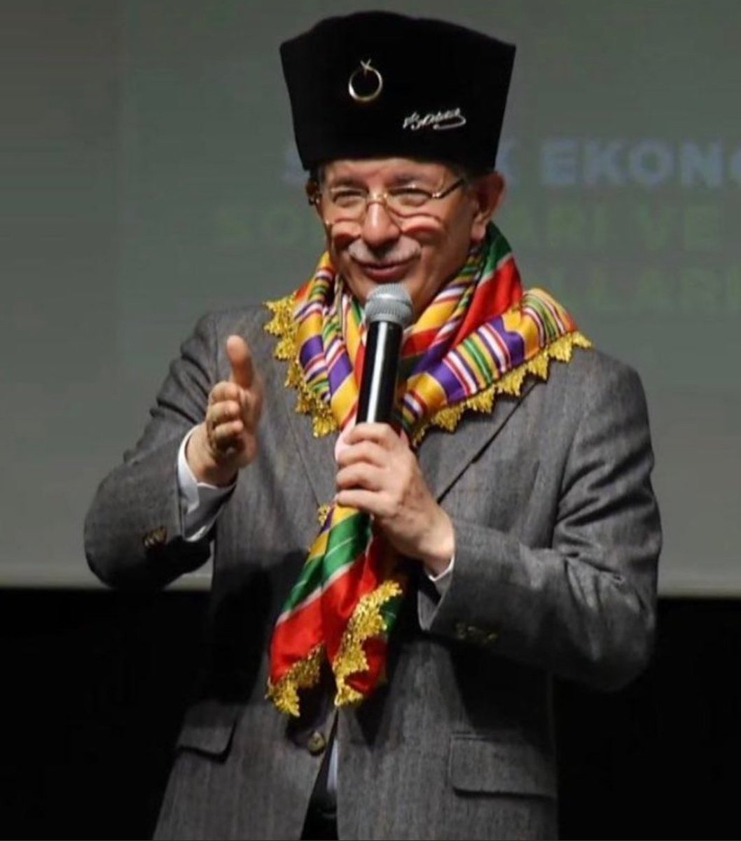 Bunun CHP sayesinde milletvekili olacağı gerçeğini içime sindiremiyorum.