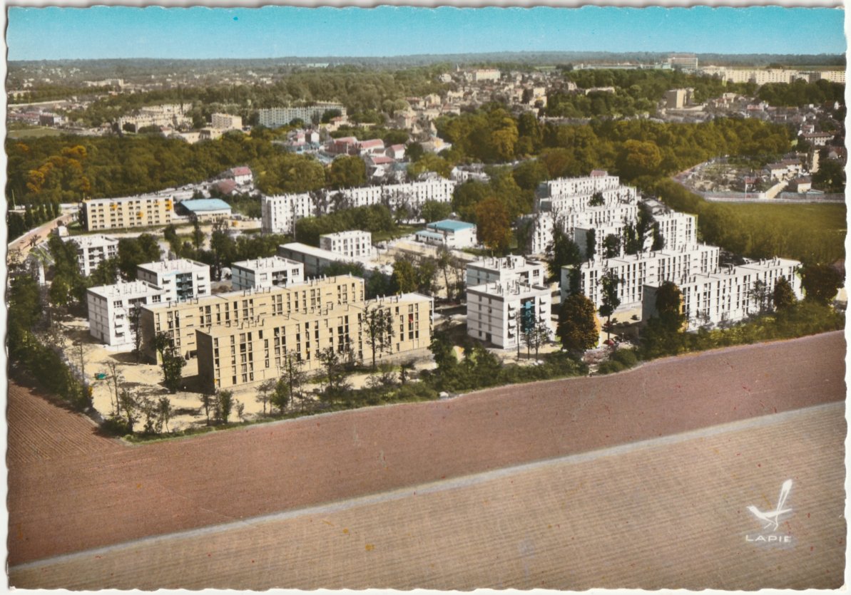 Un jour, une ZUP, une carte postale : Lutèce (Valenton)