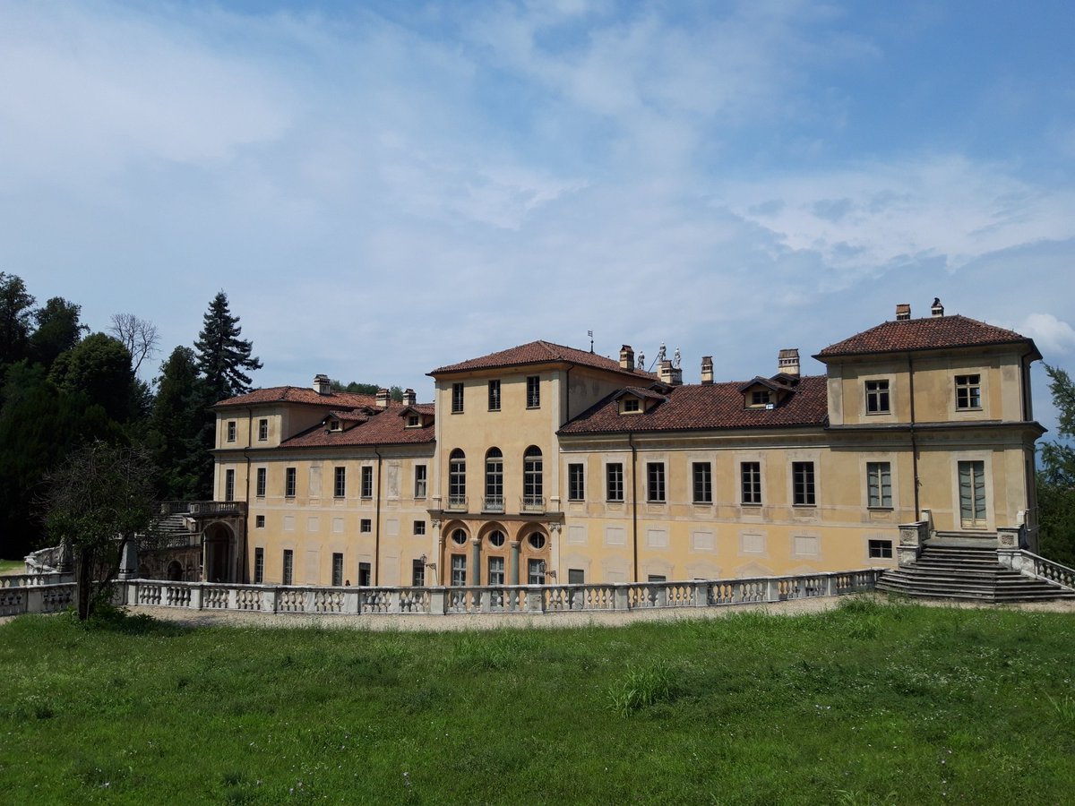Da oggi 3 aprile torna #domenicalmuseo! L'ingresso nei musei e nei luoghi della cultura statali sarà gratuito ogni prima domenica del mese 🙋🏻‍♀️
Approfittatene per visitare la splendida #VilladellaRegina 😍