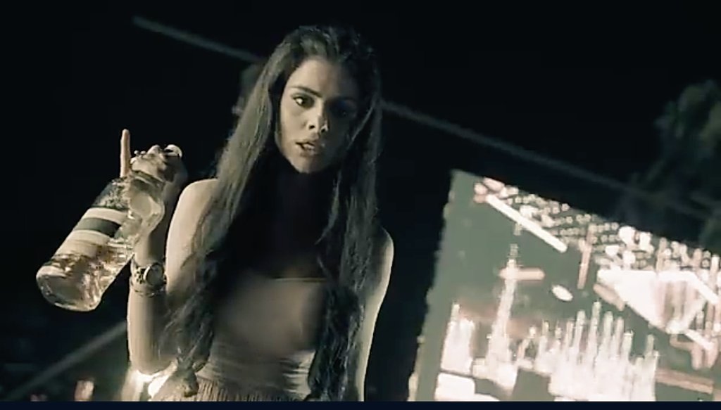 Priyanka_stan's tweet photo. #PriyankaChaharChoudhary in yeh hai chahatein she has done an amazing performance as Kirti Jain
SENSATIONAL PRIYANKIT
#Udaariyaan #Tejo https://t.co/cMjxMmRvHZ
