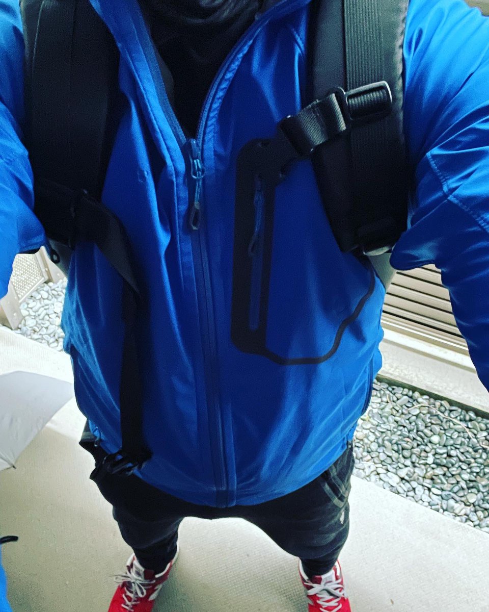pakusako's tweet photo. よし…よく粘った⛑
とりあえず苦手相手を乗り切り。
今日は怠けきったこの身体を
リセットしに行きます。
#ニューバランス
#newbalance
#M576RED
#M576
#マムート
#mammut
#パタゴニア
#patagonia
#マウンテンスミス
#mountainsmith https://t.co/d6ngojii7I
