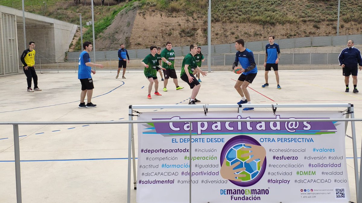 demanoenmanonet's tweet photo. ¡Os dejamos el enlace para poder ver el Torneo Todos Somos Balonmano en directo! 
https://t.co/Y6a3JExqeM
@Sportsa19 @FundlaCaixa
 #FundaciónlaCaixa #Convocatorias2021 https://t.co/mtvveIlfdn