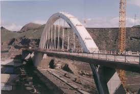 johnygrey's tweet photo. El jueves murió el ingeniero de caminos José María de Villar Luengo. Un buen hombre y una de las personas relevantes en las últimas décadas en la ingeniería de estructuras.

Vaya este tuit en su recuerdo y mi pésame para su familia y para @TorrojaIng

Viaducto de Tamaraceite. https://t.co/gUZH6lVHIx