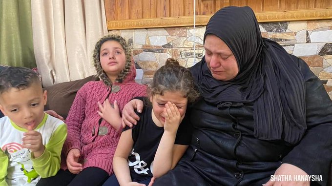 Uncivilized313's tweet photo. These little ones were orphaned by Israeli occupation forces on the first day of Ramadan. https://t.co/0rlKsHSmHD