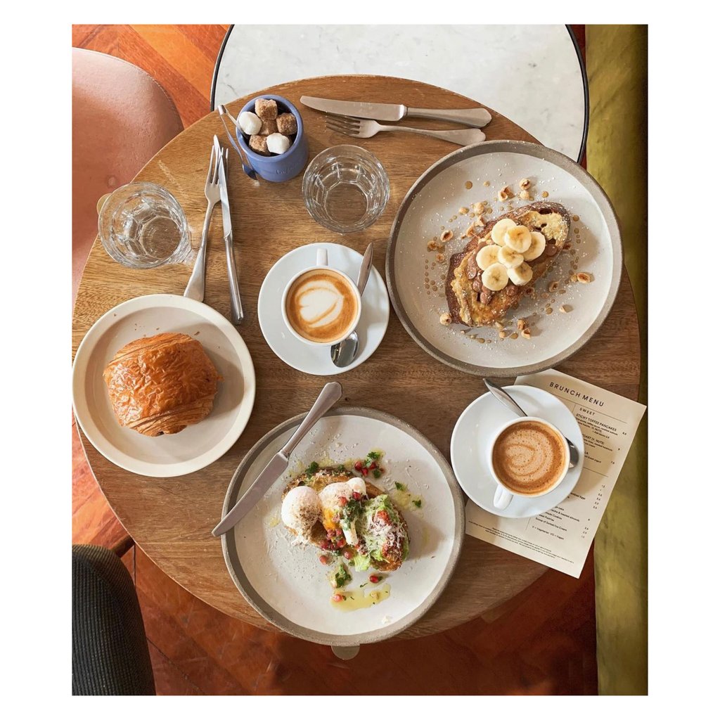 Staying the night or just swinging by; brunch is served every day in our lounge until 3pm. Bookings available from 12pm via lounge@thepilgrm.com. ⁠

Photo: @curiouskatsees