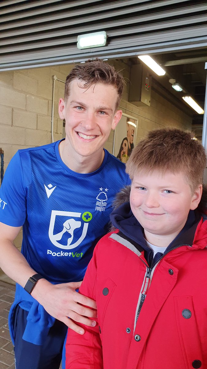 GaryKirby28's tweet photo. Thanks for this pic with my lad @RyanYates97 . He's got it as his phone wallpaper and not shut up about meeting you since! Any chance of a like I can show him please?
PS Great game again yesterday! You Reds! #NFFC https://t.co/BVPMMAvzRt