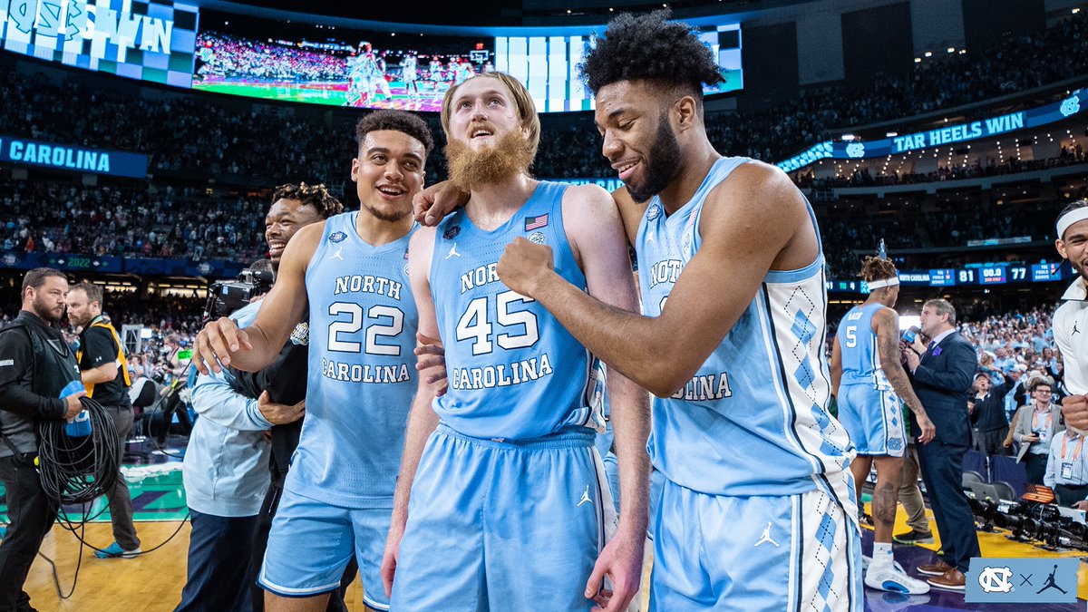 UNC_Basketball's tweet photo. 𝐇𝐢𝐬𝐭𝐨𝐫𝐲 𝐢𝐧 𝐭𝐡𝐞 𝐦𝐚𝐤𝐢𝐧𝐠.

#CarolinaFamily | #MarchMadness https://t.co/jjxV0N4jVy