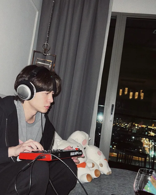 SupanutPh's tweet photo. [🗒Daily Update📝][040322]
 @supanut_l 

20mins🕛
----------------
#PhobPhat  #NutSupanutPh #SomethingInMyRoom #SomethingInMyRoomTheseries
#ผมกับผีในห้อง #Supanut #MyAries

📷IG UPDATE
-🐣 https://t.co/iIBJfuUTqc