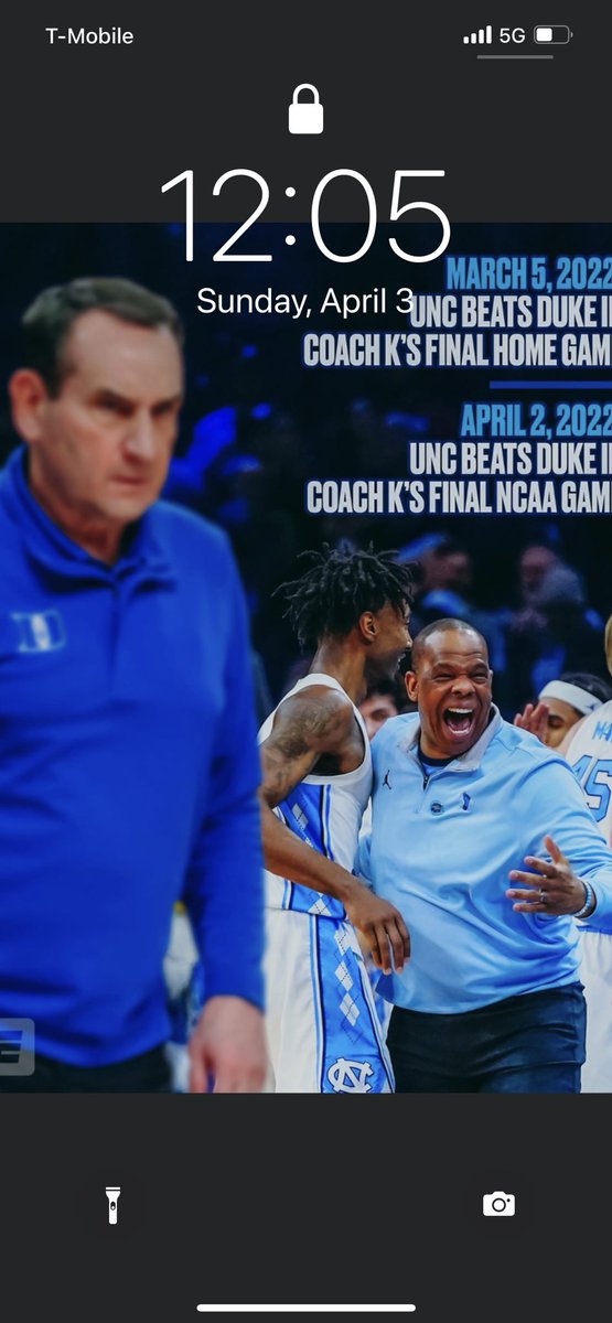 TheRealAB410's tweet photo. New phone lock screen #ImaNut #UNC #Tarheels https://t.co/qECRV4cZE6